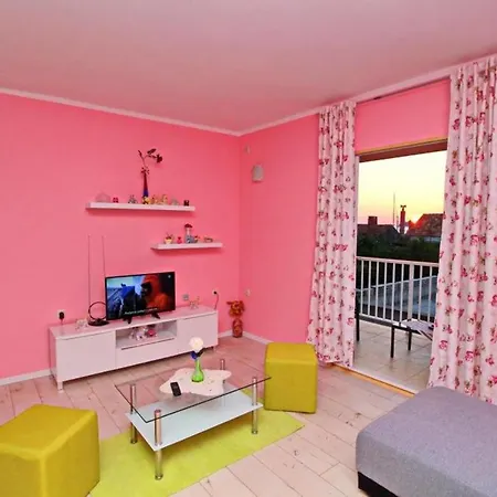 Holiday Mihael - Two Bedroom Holiday With Balcony And Partial Sea View * Vela Luka